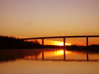 komminsilta auringonlaskussa.
